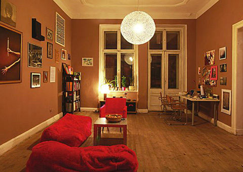mieszkaNIE